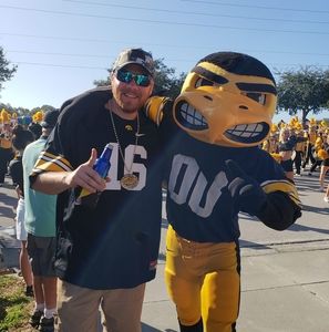 Meet your Posher, Chad